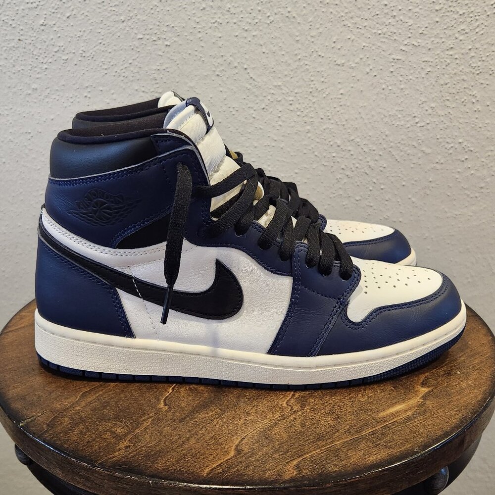 Jordan 1 Retro High OG Midnight Navy -- 9.5M